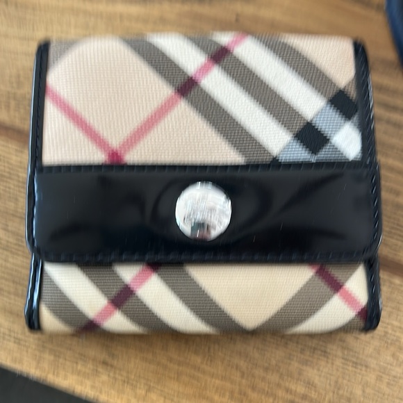 Burberry Shoulder Bag and Wallet - Picture 6 of 9